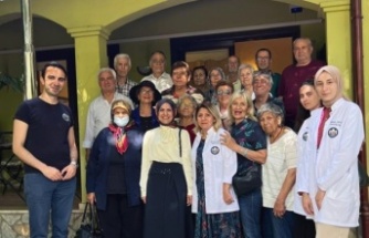 Alanya Belediyesi’nin yaşlılara yönelik seminer ve eğitimleri devam ediyor