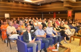 Alanya'da Psikolog Yeniacun anne ve babaları uyardı