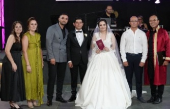 Alanya’da muhteşem düğün ile dünya evine girdiler