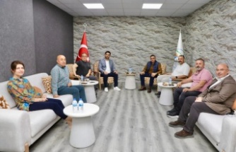 Alanya Hataylılar Beraberlik ve Dayanışma Derneği’nden İskenderun Belediyesi’ne ziyaret