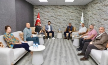 Alanya Hataylılar Beraberlik ve Dayanışma Derneği’nden İskenderun Belediyesi’ne ziyaret
