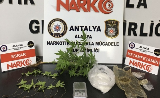 Alanya’da polisin şüphe üzerine durdurduğu araçtan uyuşturucu çıktı