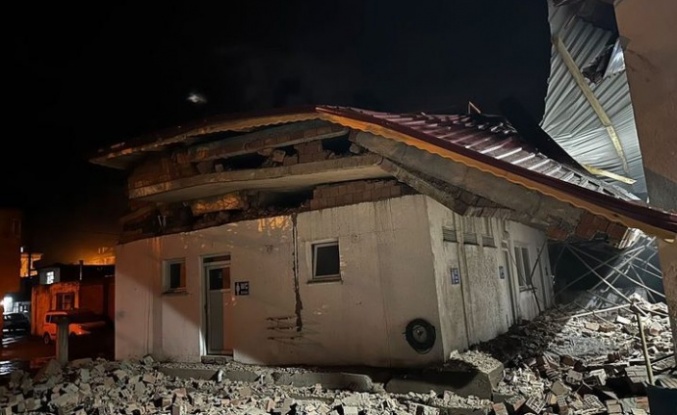 Alanya’da caminin lojman inşaatı çöktü