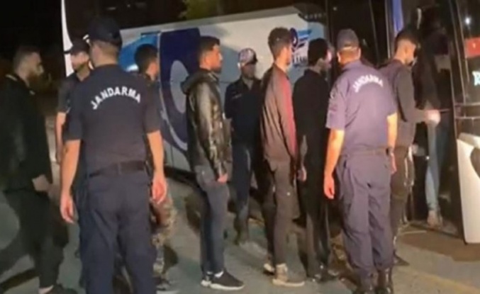 Alanya’da 56 düzensiz göçmen yakalandı