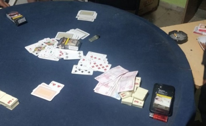 Alanya'da kumar oynayan 5 kişiye ceza yağdı!